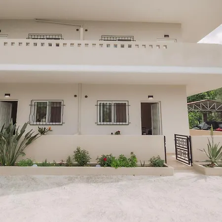 Апартаменти Summer Blue Chania *